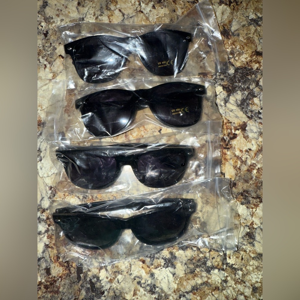 Set of 4 Black Sunglasses